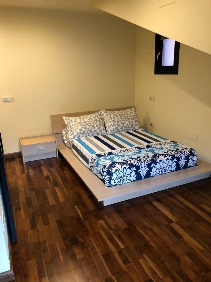 Apartamento En Galiana Avilés Exterior foto