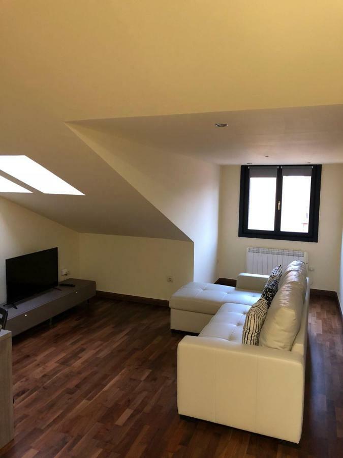 Apartamento En Galiana Avilés Exterior foto