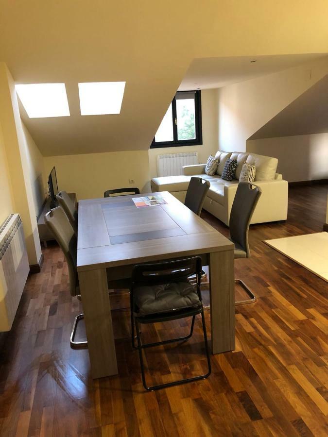 Apartamento En Galiana Avilés Exterior foto